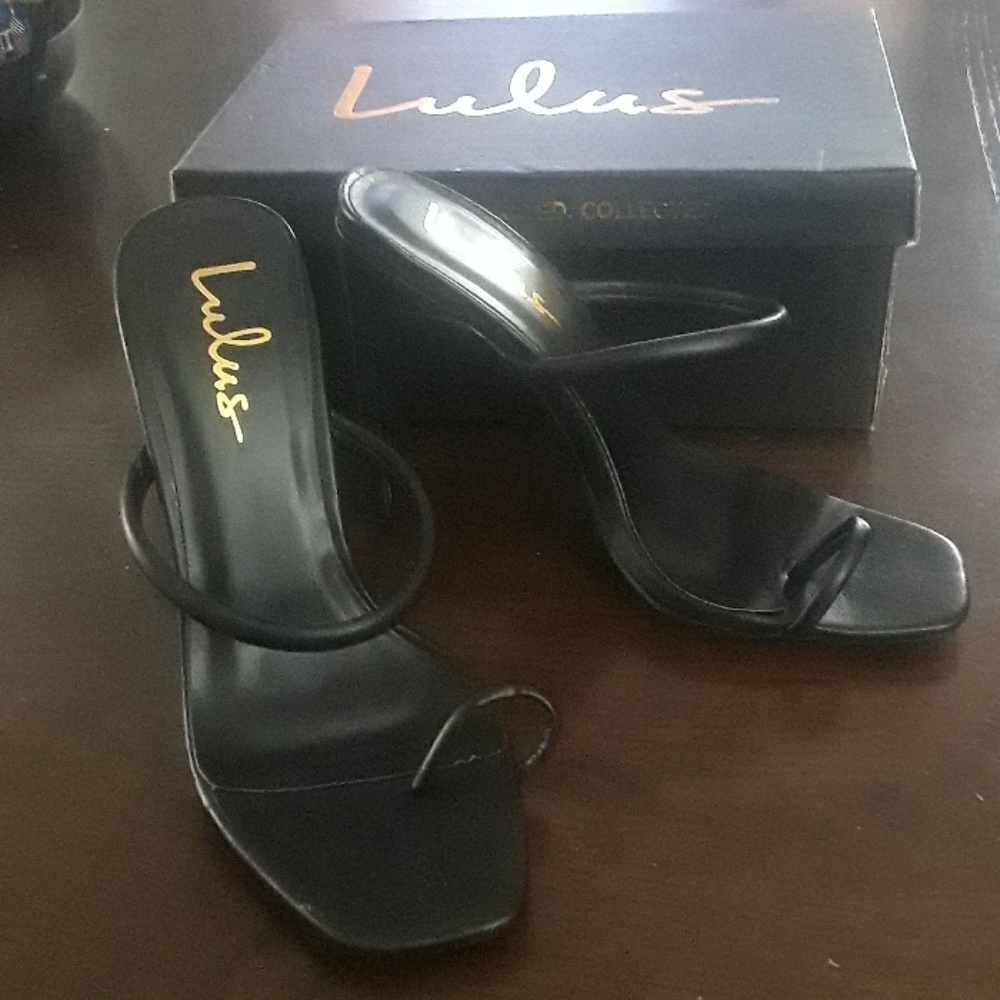 Lulus Black Open Toe High Heel